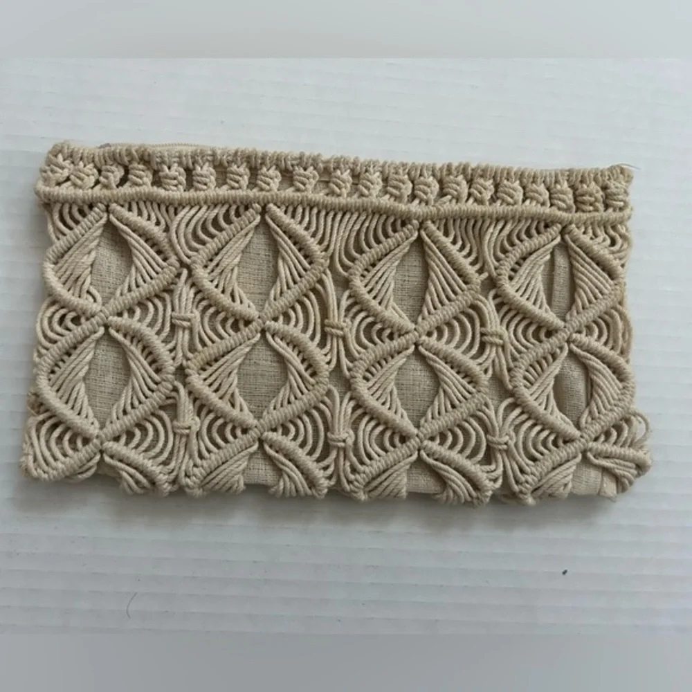 NWOT Handmade Woven Macramé Clutch - Cream 5 x 9”